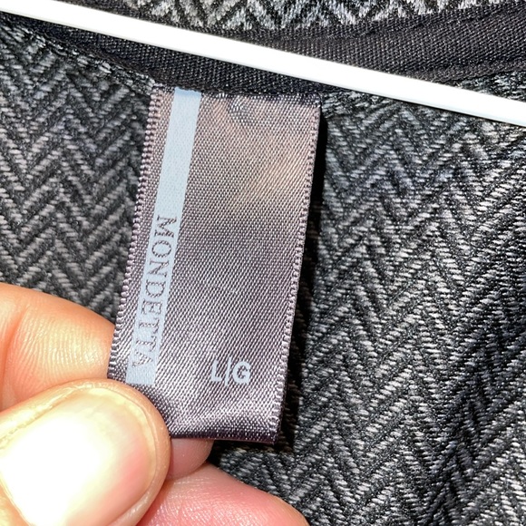 Mondetta grey and silver zipper up workout jacket sweater size large like new - Picture 9 of 9